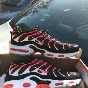 Nike Air Max Plus Hot Lava Nike Air Max Plus Hot Lava